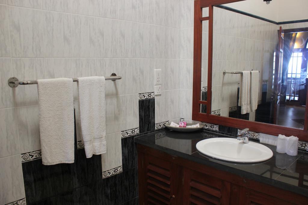 Warahena Beach Hotel Bentota Kültér fotó