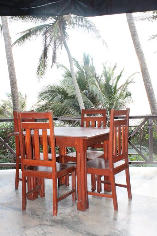 Warahena Beach Hotel Bentota Kültér fotó